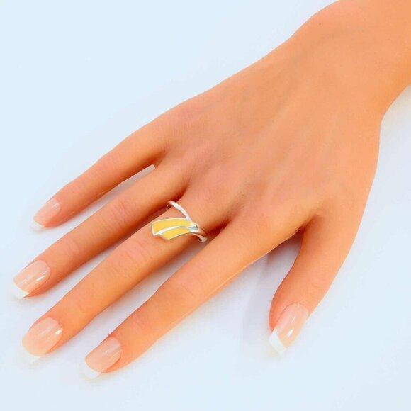 Butterscotch Amber Modern Ring in 925 Sterling Silver - Picture 4 of 5